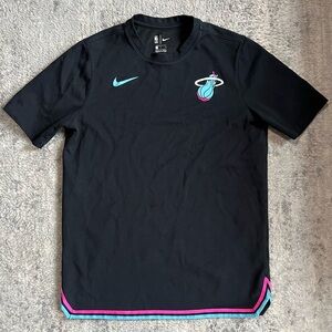 Men’s Nike Miami Heat Vice City Edition Shirt